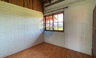 Tranquilidad y Espacio en Santa Elena, Colina