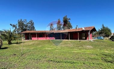 Tranquilidad y Espacio en Santa Elena, Colina