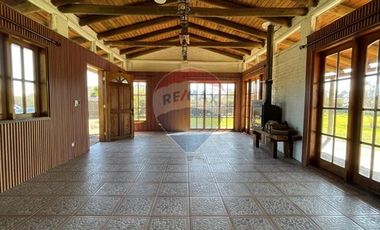 Tranquilidad y Espacio en Santa Elena, Colina