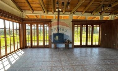 Tranquilidad y Espacio en Santa Elena, Colina