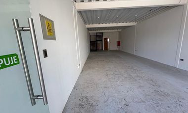 Estupendo Local Comercial en Arriendo