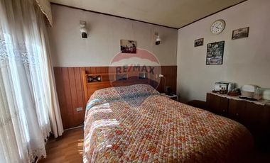 SE VENDE TERRENO CON 2 CASAS, P. DREVES