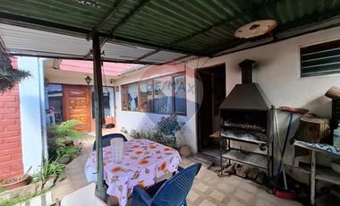 SE VENDE TERRENO CON 2 CASAS, P. DREVES