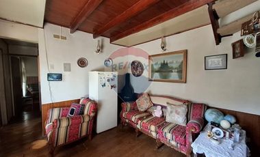 SE VENDE TERRENO CON 2 CASAS, P. DREVES