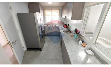 2 Pisos de 3D y 4B - Con Piscina