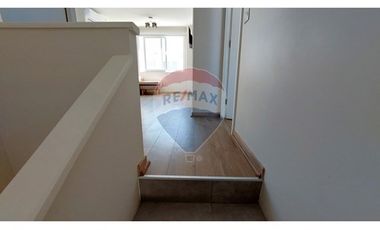 2 Pisos de 3D y 4B - Con Piscina