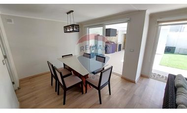 2 Pisos de 3D y 4B - Con Piscina