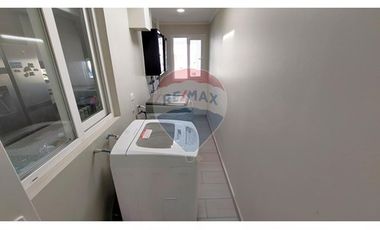 2 Pisos de 3D y 4B - Con Piscina