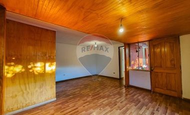 ¡Encantadora casa en El Bosque 3D+1B+1E!