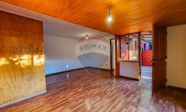 ¡Encantadora casa en El Bosque 3D+1B+1E!