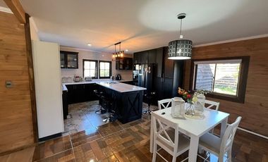 Venta Complejo de Cabañas entre Pucon y Villarrica