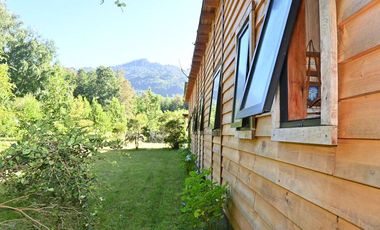 Refugio de Madera y Naturaleza en Lago Ranco