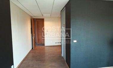 Oportunidad: Arrienda oficina excelente ubicación