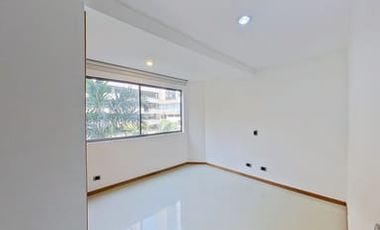 Se vende apartamento en Sabaneta, Unidad Residencial Ruiseñor. Area 111m2