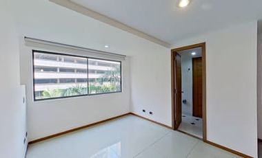 Se vende apartamento en Sabaneta, Unidad Residencial Ruiseñor. Area 111m2