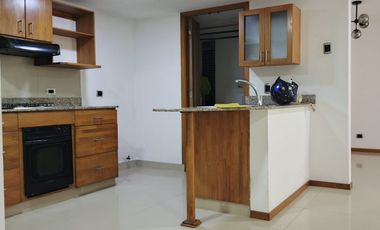 Se vende apartamento en Sabaneta, Unidad Residencial Ruiseñor. Area 111m2