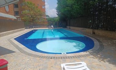 Se vende apartamento en Sabaneta, Unidad Residencial Ruiseñor. Area 111m2