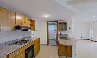 Se vende apartamento en Sabaneta, Unidad Residencial Ruiseñor. Area 111m2