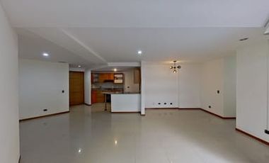 Se vende apartamento en Sabaneta, Unidad Residencial Ruiseñor. Area 111m2