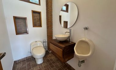 CASA EN ARRIENDO UBICADA EN ENVIGADO SECTOR LAS ANTILLAS