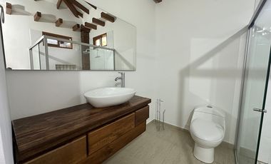 CASA EN ARRIENDO UBICADA EN ENVIGADO SECTOR LAS ANTILLAS