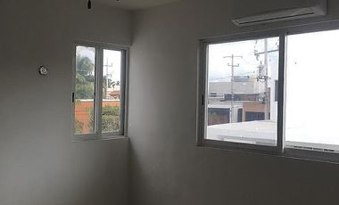 CASA EN RENTA MONTEBELLO 