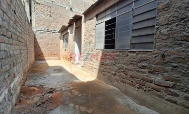 Casa Como Terreno En San Hilarion, San Juan De Lurigancho