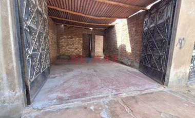 Casa Como Terreno En San Hilarion, San Juan De Lurigancho