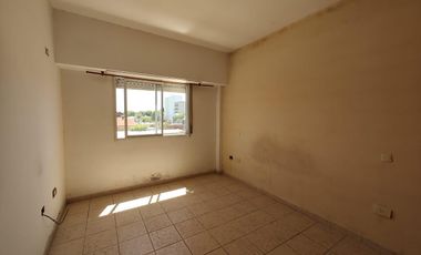 Departamento en  alquiler 3 ambientes con cochera