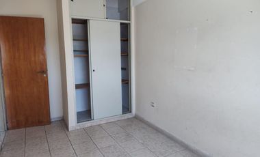 Departamento en  alquiler 3 ambientes con cochera
