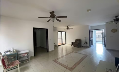 Casa en Alquiler en Altos de panamá | Castilla de Oro