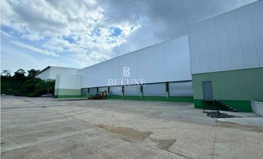 ALQUILER, DE BODEGA EN MAÑANITAS (6)