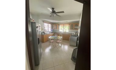 ALQUILO CASA CONDADO DEL REY PANAMA