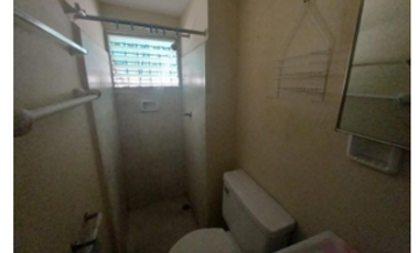 VENDO CASA EN ESQUINA URB. ALTO DE MIRAFLORES