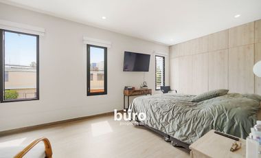 HERMOSA Y MODERNA CASA EN VENTA CON 3 DORM Y PISCINA EN SURCO