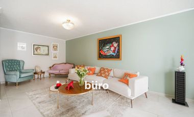 HERMOSA Y MODERNA CASA EN VENTA CON 3 DORM Y PISCINA EN SURCO
