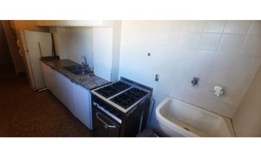 ALQUILER 24 MESES DEPARTAMENTO 2 AMBIENTES LUMINOSO - PLAZA MITRE