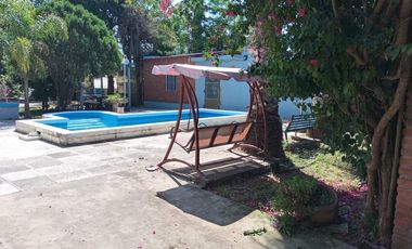 CASA QUINTA CON CANCHA DE TENIS EN SAUCE