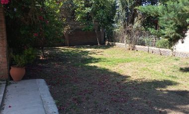 CASA QUINTA CON CANCHA DE TENIS EN SAUCE
