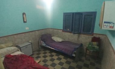 CASA QUINTA CON CANCHA DE TENIS EN SAUCE