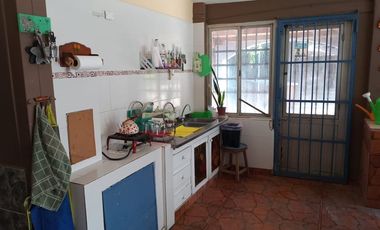 CASA QUINTA CON CANCHA DE TENIS EN SAUCE