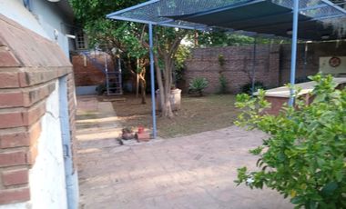 CASA QUINTA CON CANCHA DE TENIS EN SAUCE