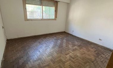 Venta casa cuatro ambientes en Ramos Mejia