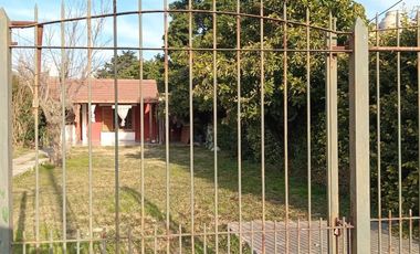 CASA VENTA BURZACO 4 AMBIENTES TERRENO AMPLIO
