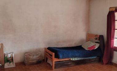 CASA VENTA BURZACO 4 AMBIENTES TERRENO AMPLIO