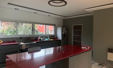 CASA 3 DORMI C/PILETA EN VENTA LOGARITMO