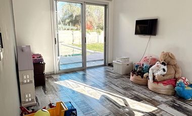 CASA 3 DORMI C/PILETA EN VENTA LOGARITMO