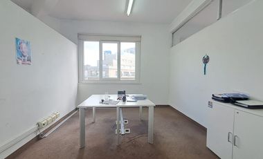 ALQUILER OFICINA  203 METROS MONSERRAT