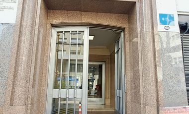 ALQUILER OFICINA  203 METROS MONSERRAT