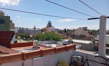 PH AMPLIO 2 DORMITORIOS LANUS OESTE CON TERRAZA